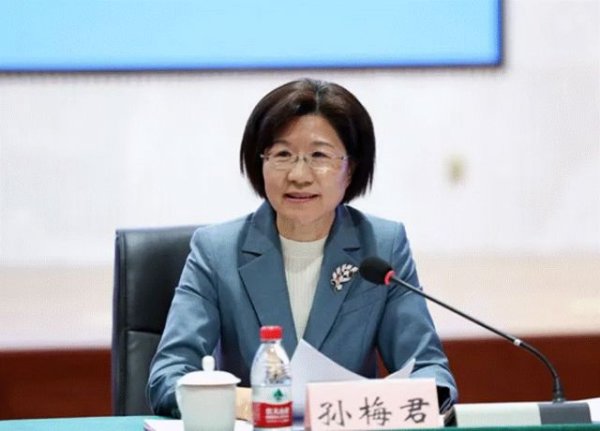 国家允许的配资平台2025 今年中央候补委员频繁履新，9人晋升正部